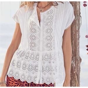 Women’s White Eyelet Button-Front Blouse